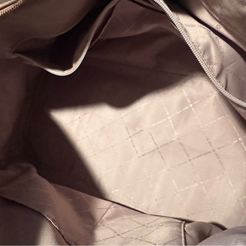 Michael Kors Brown Leather Large Travel Bag with Strap - Picture 5 of 7